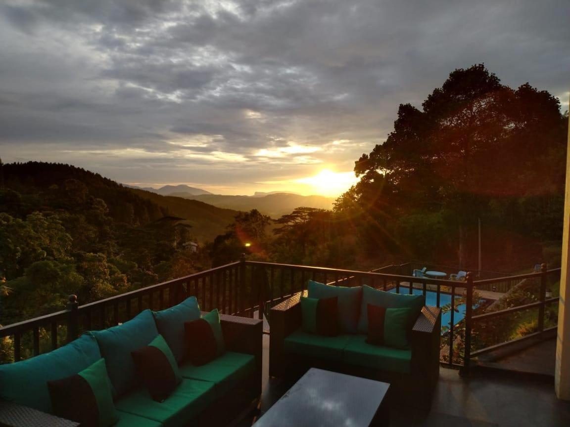 The Grand Hills Bed & Breakfast Kandy Exterior photo