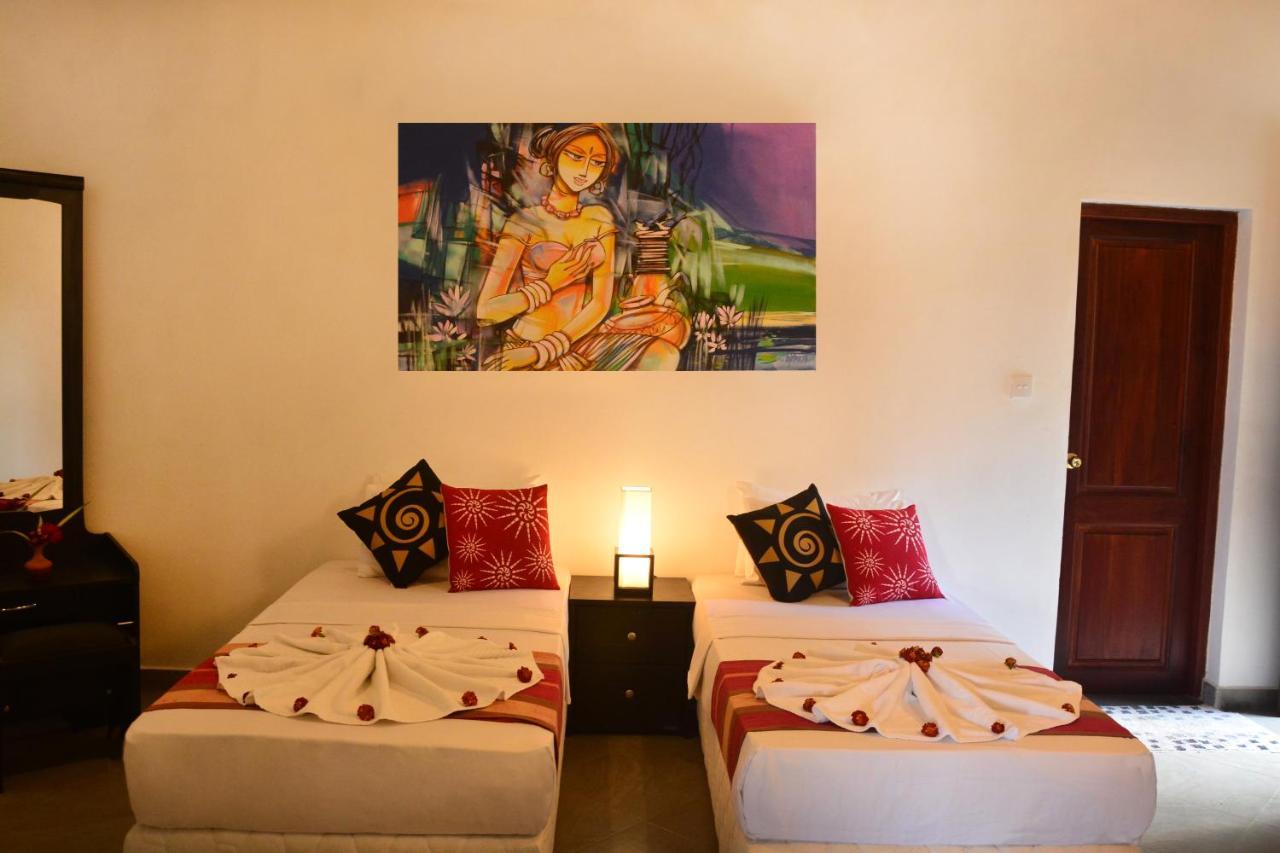 The Grand Hills Bed & Breakfast Kandy Exterior photo